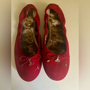 NWOB - beautiful red suede ballet slipper 7.5